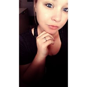 Meet your Posher, Erika